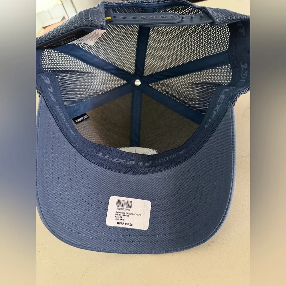 Travismathew Flexfit tech adjustable SnapBack trucker hat- nwt - Picture 3 of 3